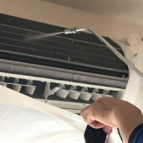 エアコンクリーニング